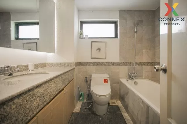 FOR RENT condo , Las Colinas , high floor , MRT-Sukhumvit , Khlon